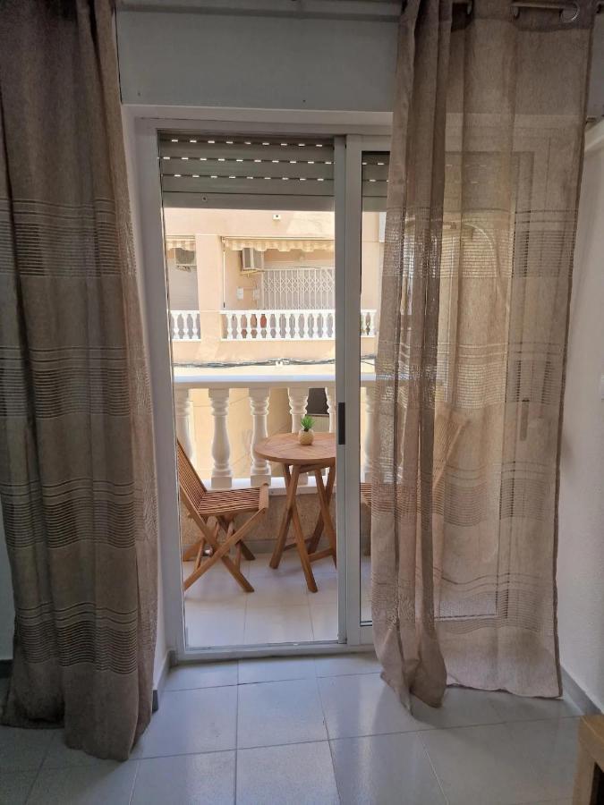 Almudena Apartments Torrevieja Ngoại thất bức ảnh