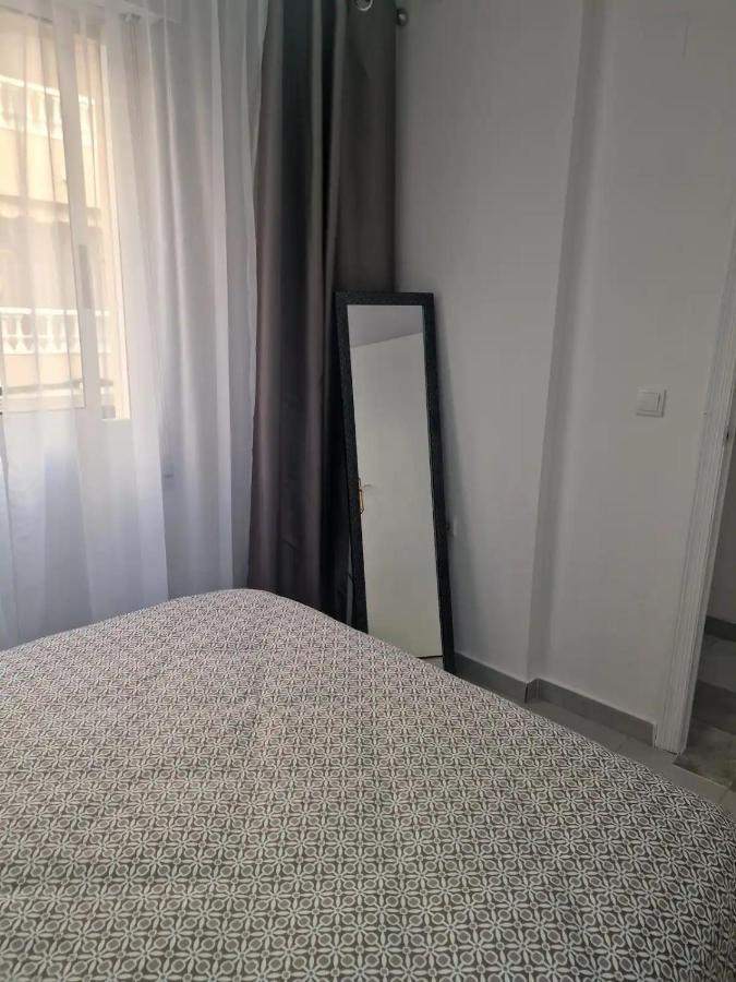 Almudena Apartments Torrevieja Ngoại thất bức ảnh